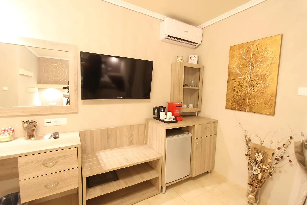 ***  Hotel Mallas Nea Kallikrateia ギリシャ