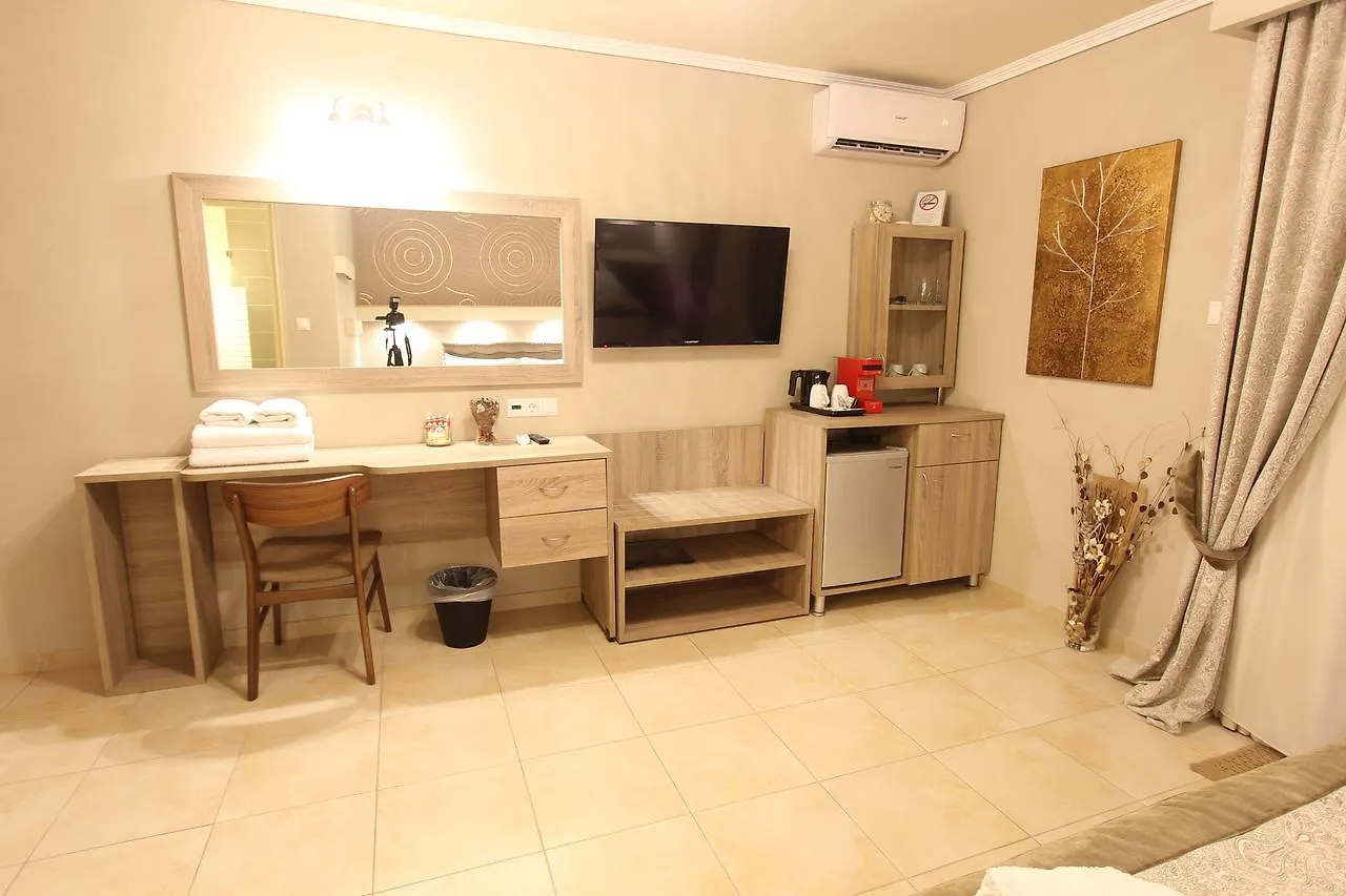 ***  Hotel Mallas Nea Kallikrateia ギリシャ