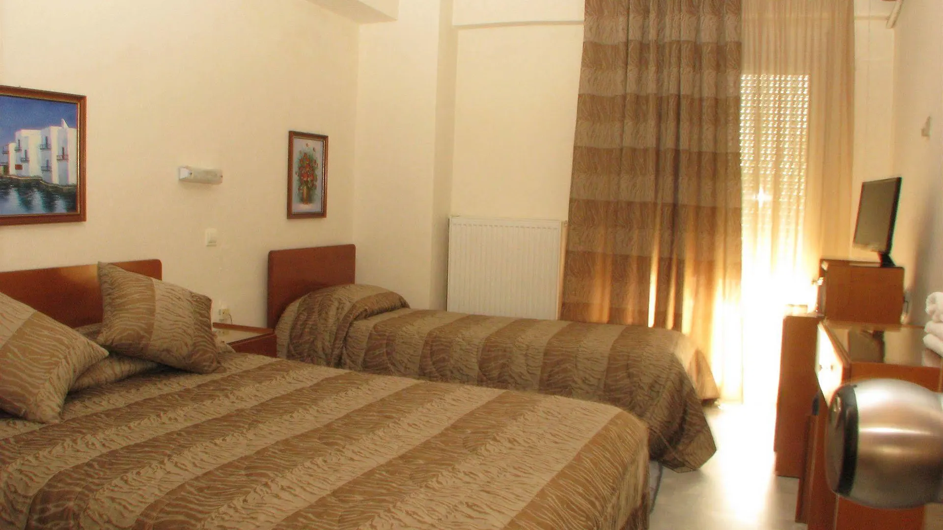 Hotel Mallas Nea Kallikrateia 3*,